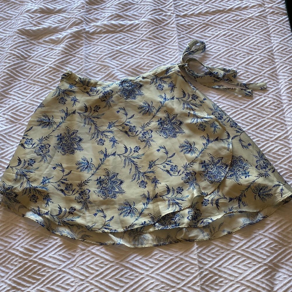 Urban Outfitters blue and white silk floral wrap skirt - Size M